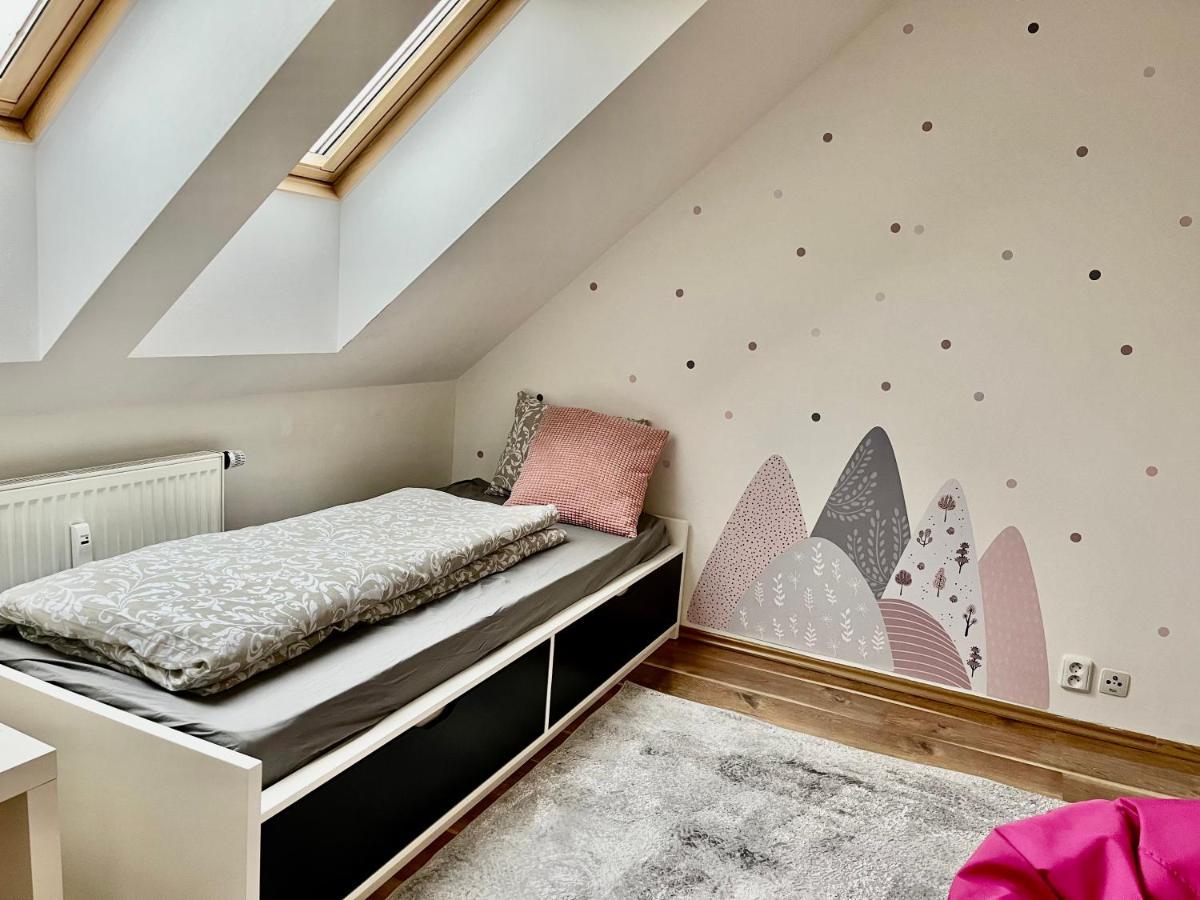 Ferienwohnung Apartman Pod Horama Jilemnice Exterior foto